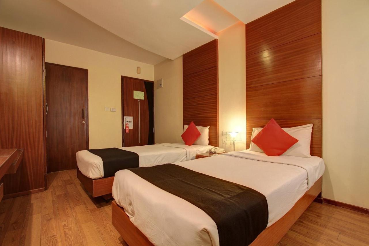 Amaran Hotels มทุราย ภายนอก รูปภาพ