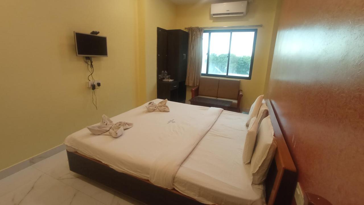 Amaran Hotels มทุราย ภายนอก รูปภาพ